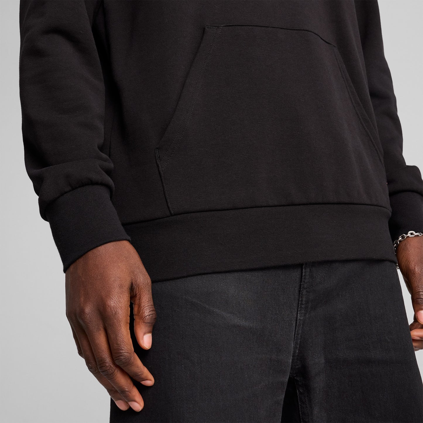 Puma Sports Legacy Graphic Erkek Siyah Sweatshirt
