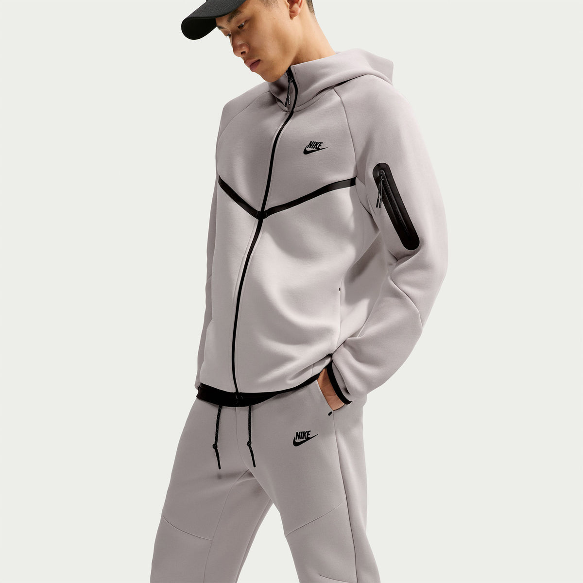 Nike Tech Fleece Jogger Erkek Gri Eşofman Altı