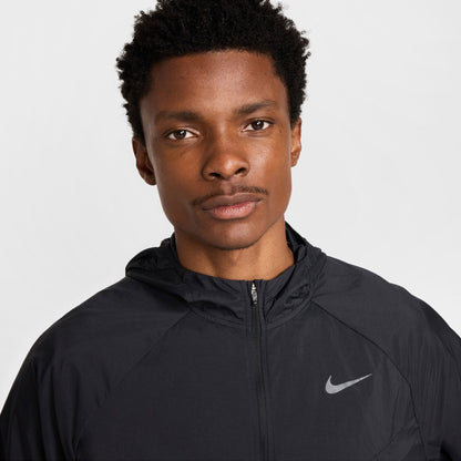 Nike Stride Erkek Siyah Koşu Yağmurluğu