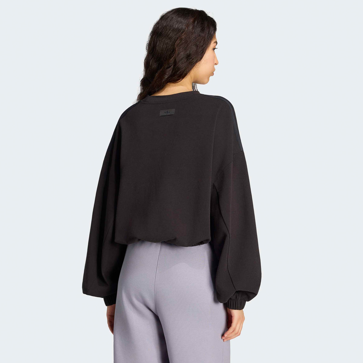 Adidas Crewneck Kadın Siyah Sweatshirt
