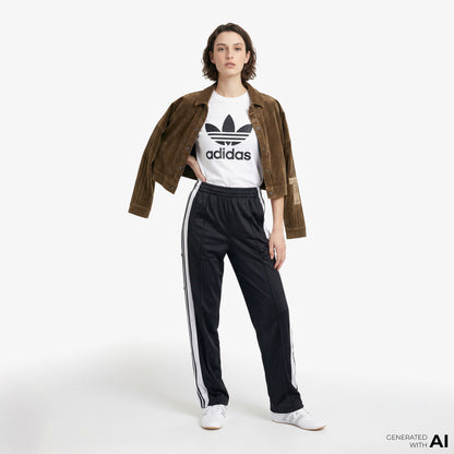 Adidas Adicolor Trefoil Boxy Kadın Beyaz Tişört