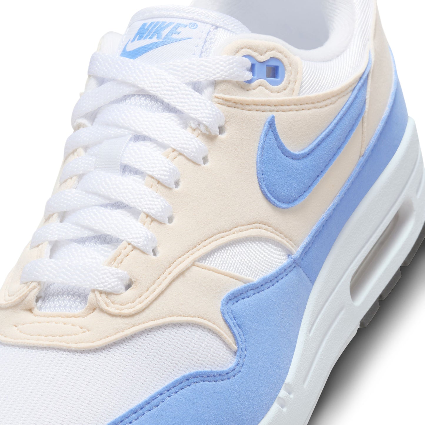 Nike Air Max Royal Pulse Kadın Beyaz Sneaker