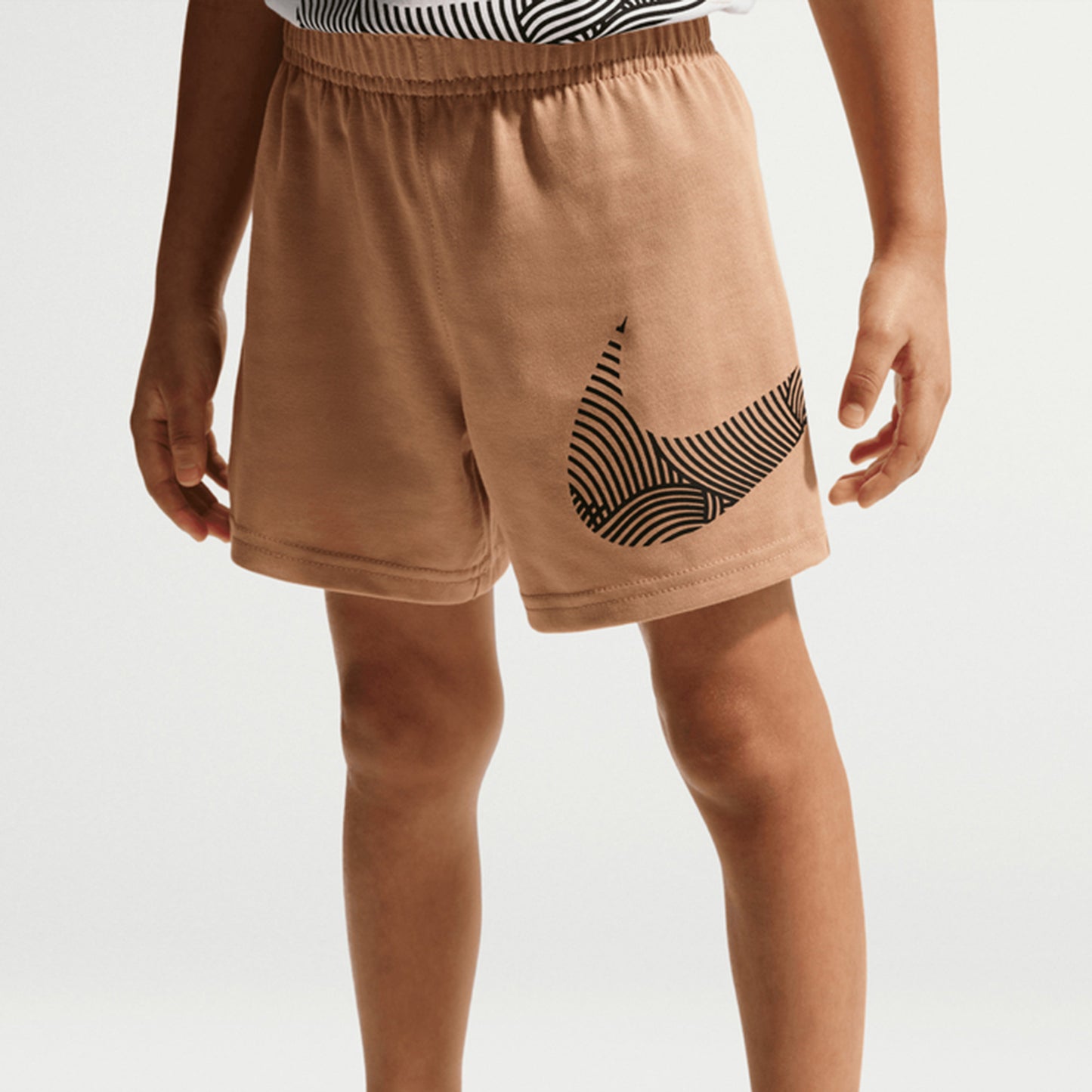 Nike Sportswear In The Zone Çocuk Beyaz Şort Takımı