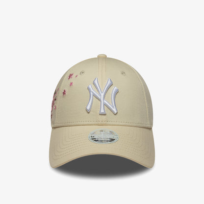 New Era Floral Icon 9forty Kadın Bej Şapka
