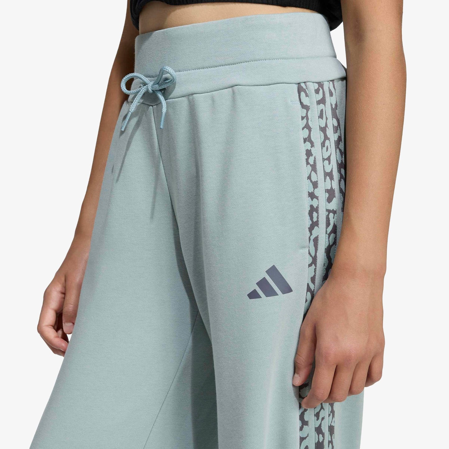 Adidas Seasonal Animals Çocuk Yeşil Eşofman Altı