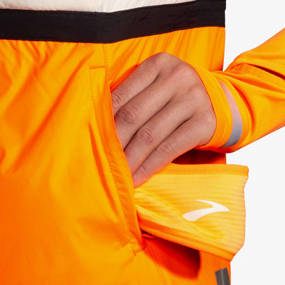 Brooks Run Visible Insulated Vest 2.0 Kadın Beyaz Yelek