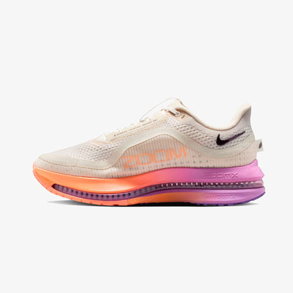 Nike Pegasus Premium Kadın Gri Koşu Ayakkabısı