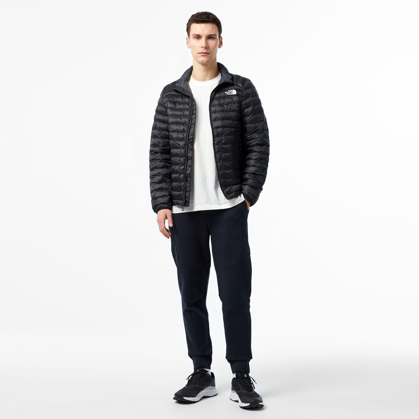 The North Face Huila Sentetik Izolasyonlu Erkek Siyah Mont