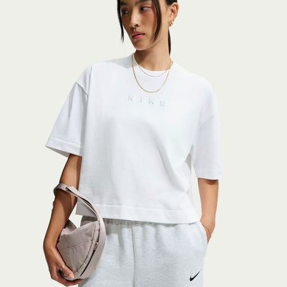 Nike Sportswear Luxe Boxy Kadın Beyaz T-shirt
