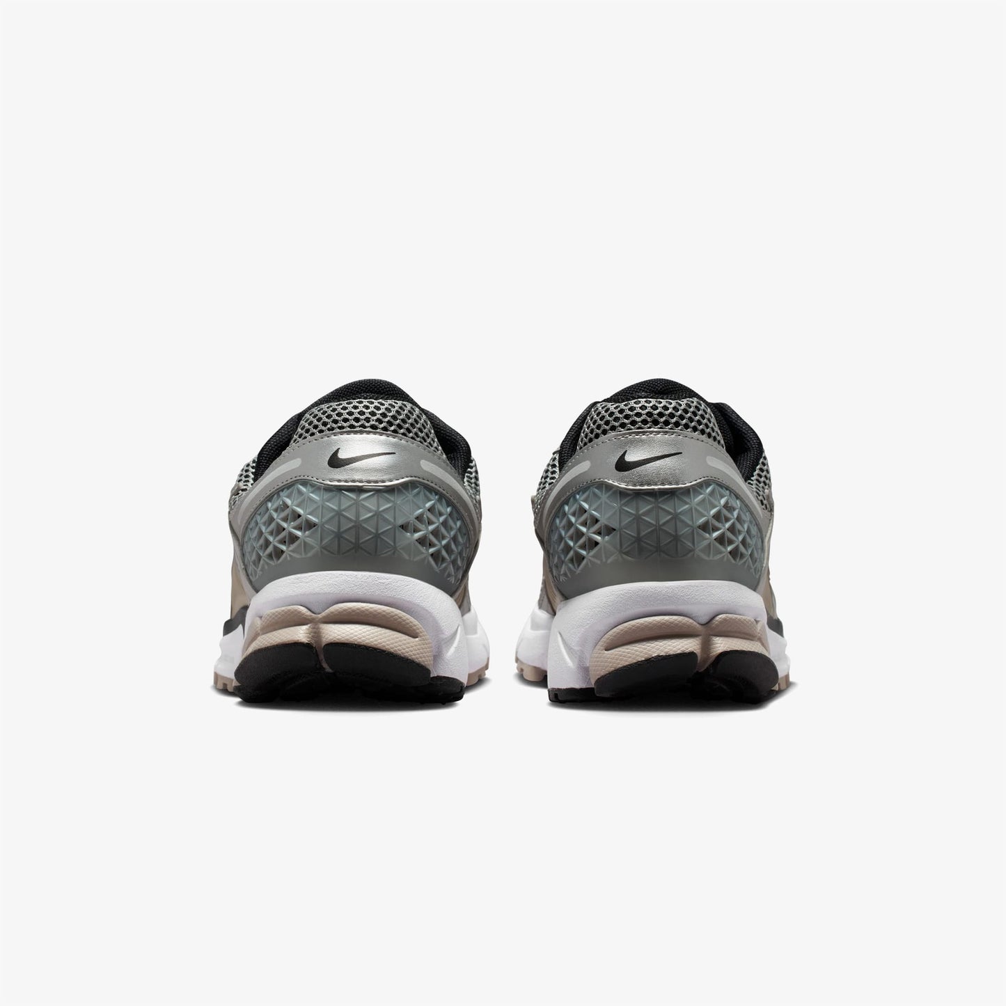 Nike Zoom Vomero 5 Metallic Silver College Erkek Gri Spor Ayakkabı