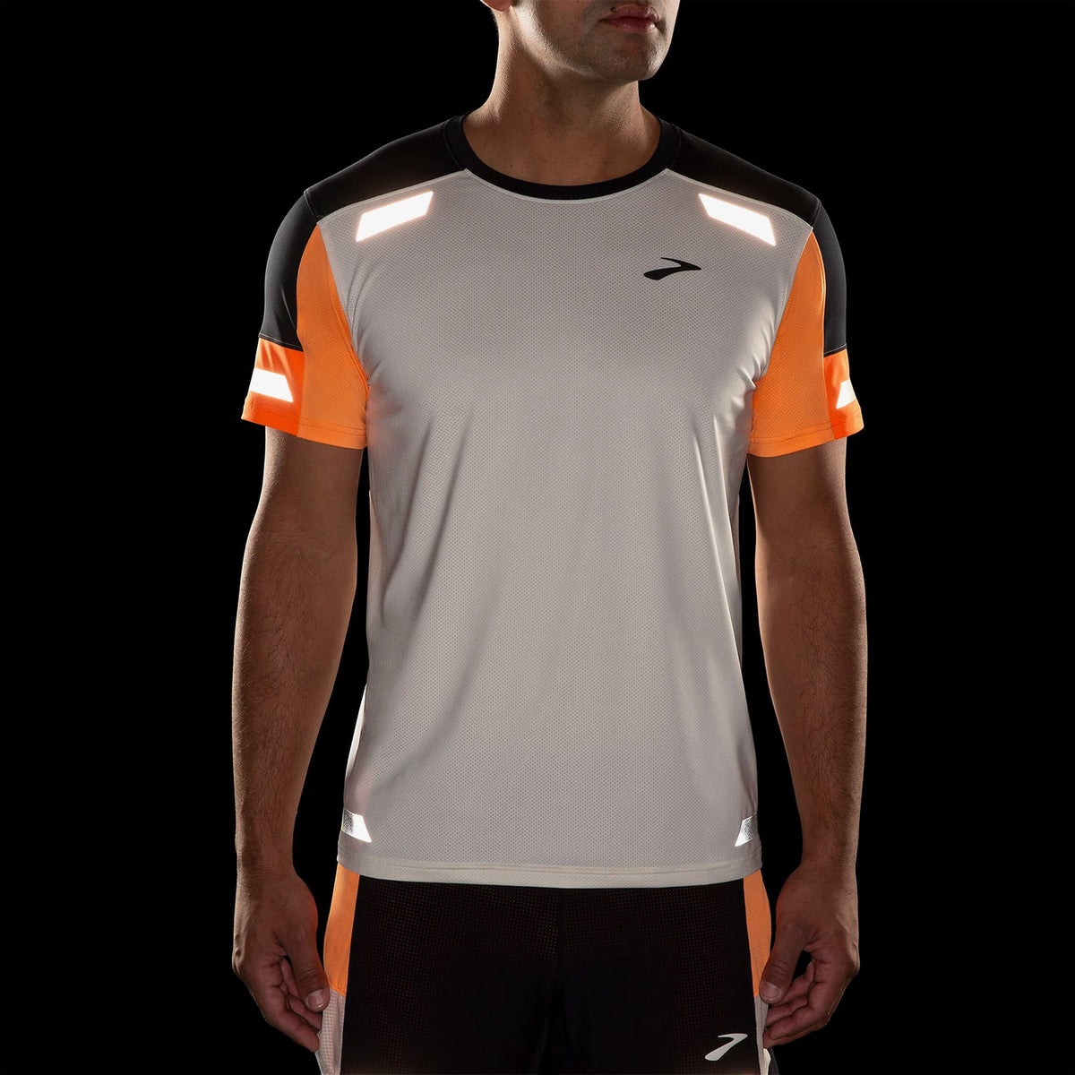 Brooks Run Visible Sleeve 2.0 Erkek Beyaz T-shirt