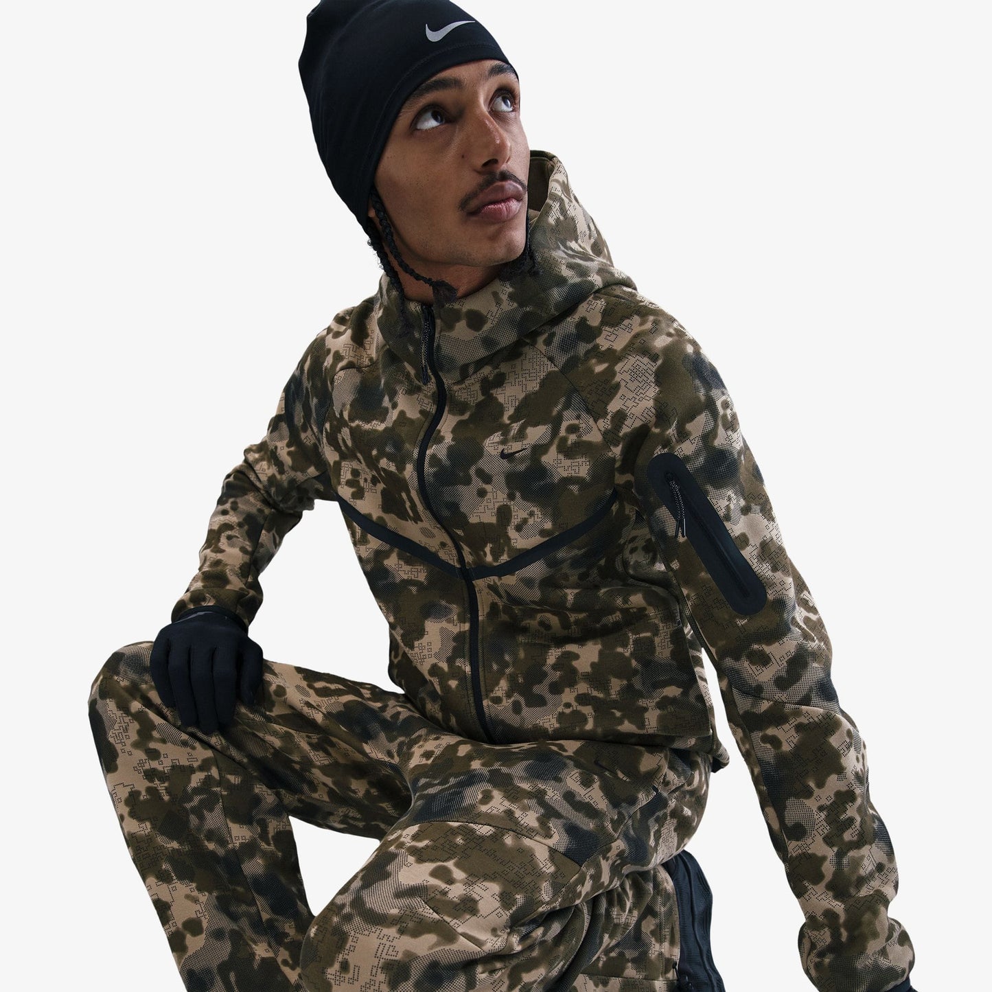Nike Tech Fleece Kamuflaj Desenli Windrunner Erkek Kahverengi Eşofman Altı