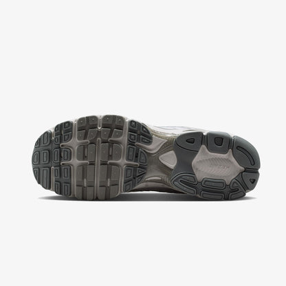 Nike Air Max Moto 2k Erkek Gri Spor Ayakkabı