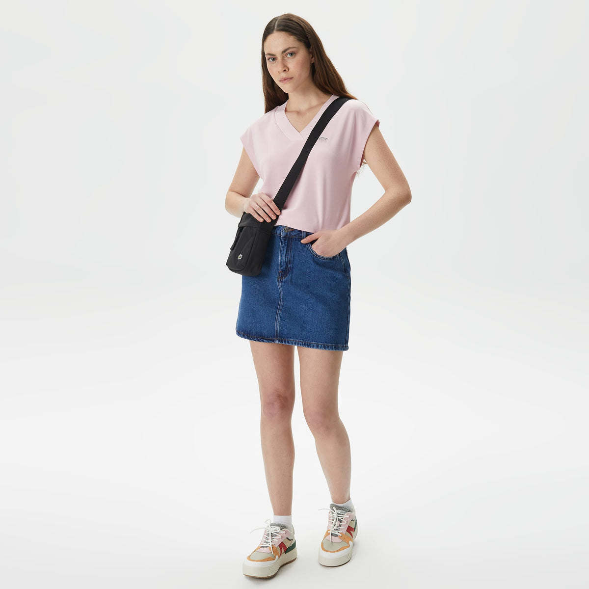 Lacoste Kadın Slim Fit V Yaka Açık Pembe T-shirt