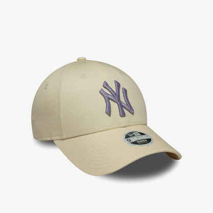 New Era Metallic Logo 9forty Neyyan Kadın Bej Şapka