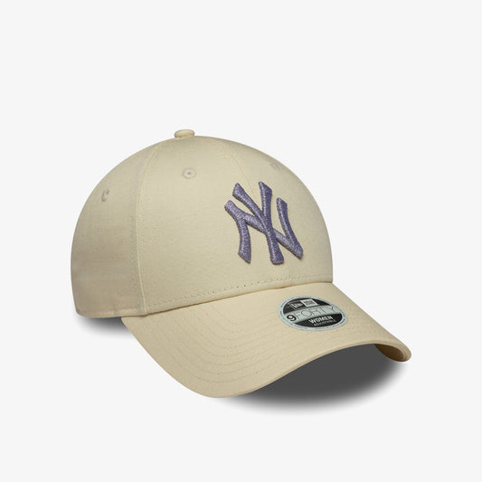 New Era Metallic Logo 9forty Neyyan Kadın Bej Şapka