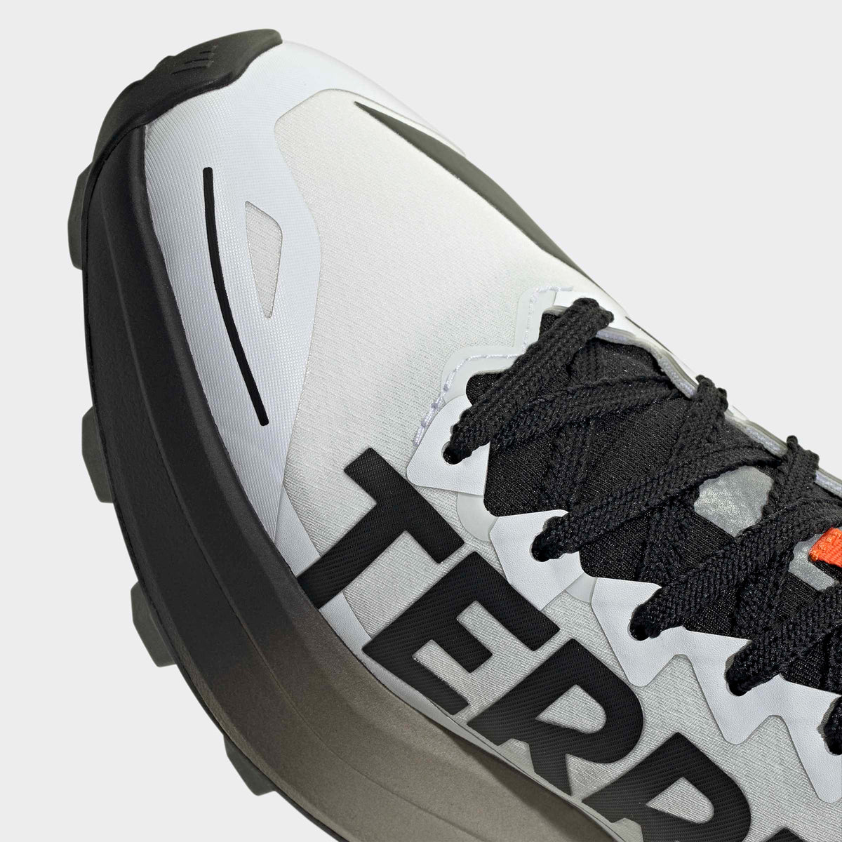 Adidas Terrex Agravic 4 Kadın Beyaz Koşu Ayakkabısı