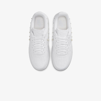 Nike Air Force 1 '07 Kadın Beyaz Spor Ayakkabı