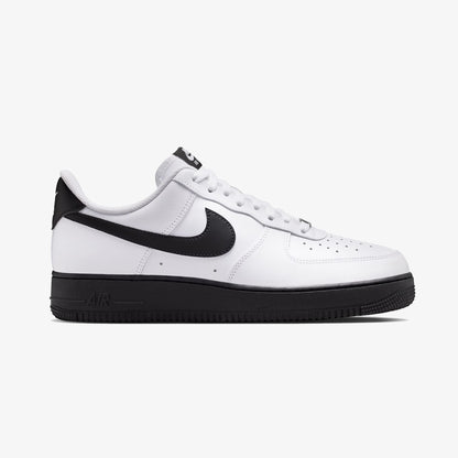 Nike Air Force 1 '07 Erkek Beyaz Spor Ayakkabı