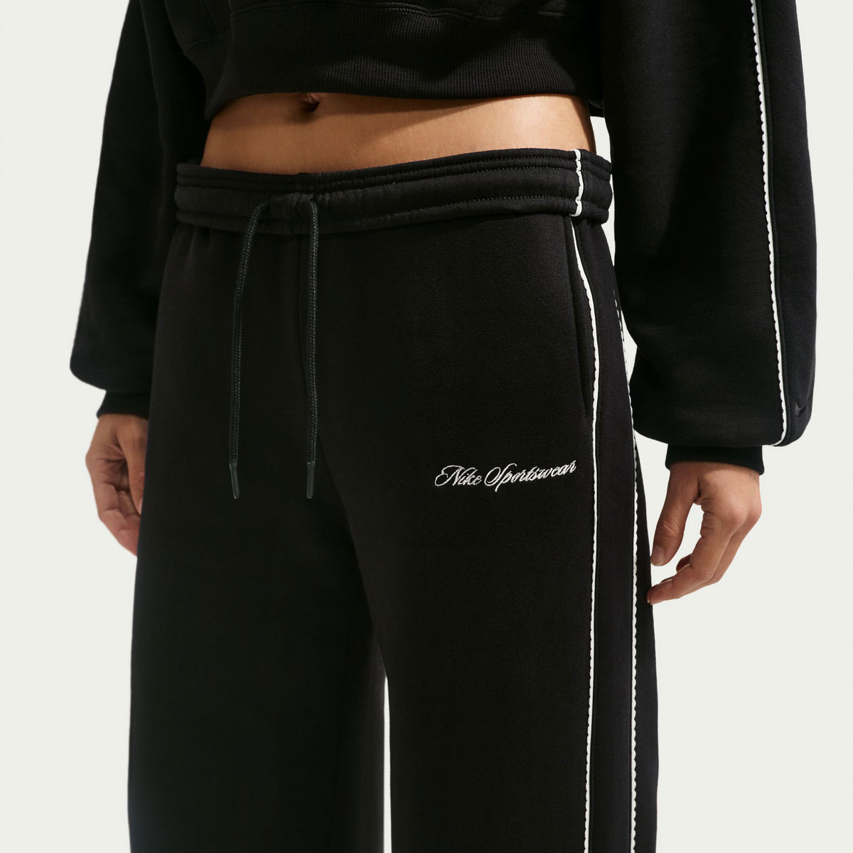 Nike W Nk Stdo Flc Mw Mr Scallop Wl Kadın Siyah Pantolon