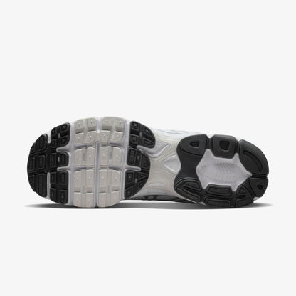Nike Air Max Moto 2k Erkek Beyaz Spor Ayakkabı
