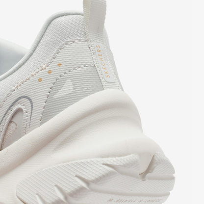 Skechers Moonhiker Kadın Beyaz Spor Ayakkabı