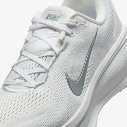 Nike Vomero 18 Kadın Beyaz Koşu Ayakkabısı