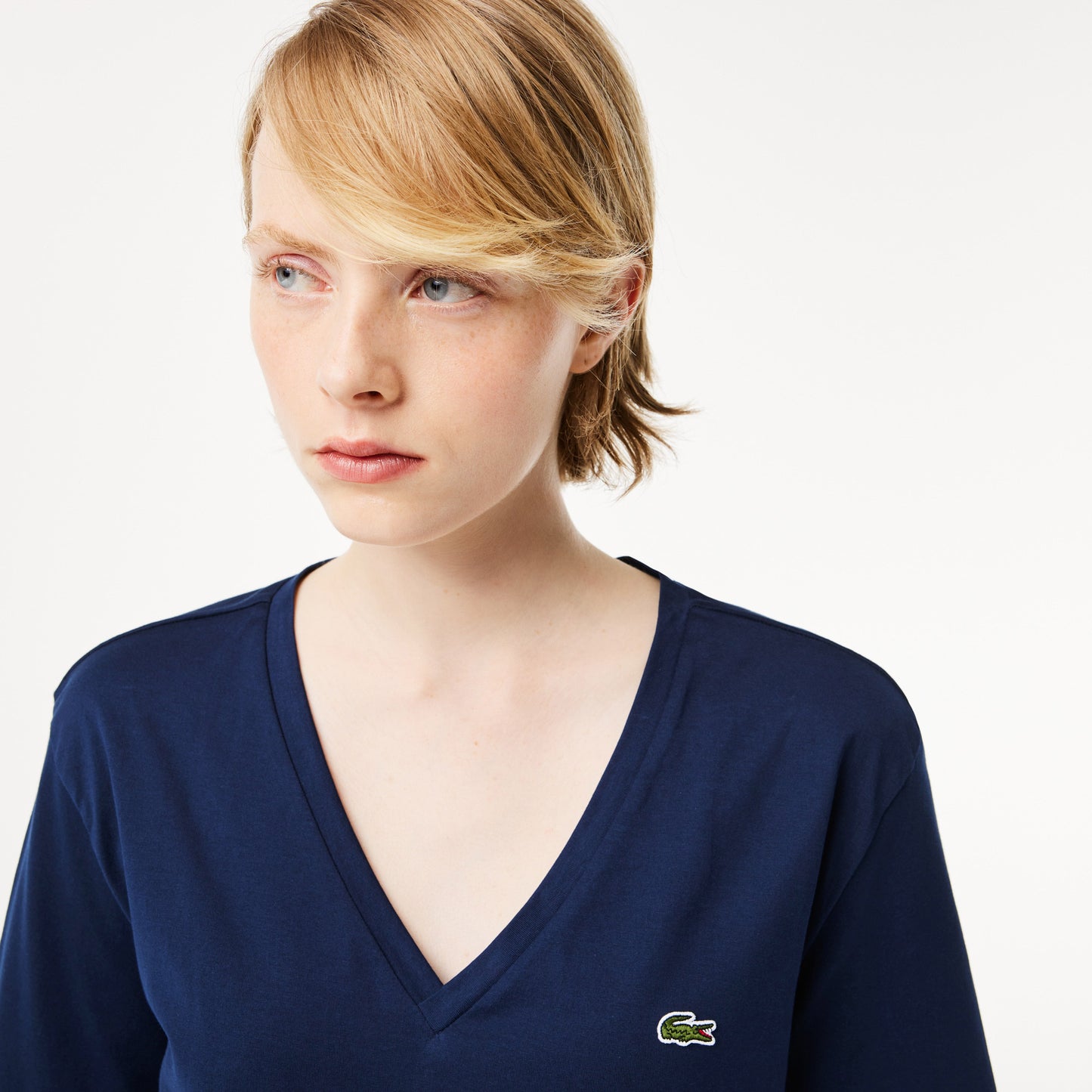Lacoste Kadın Relaxed Fit V Yaka Lacivert T-shirt