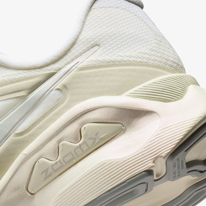 Nike Structure Plus Kadın Beyaz Koşu Ayakkabısı