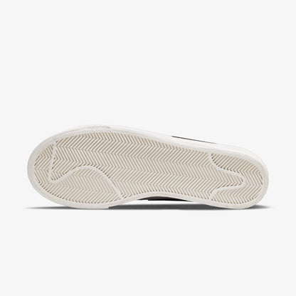 Nike Blazer Low Platform Kadın Beyaz Spor Ayakkabı