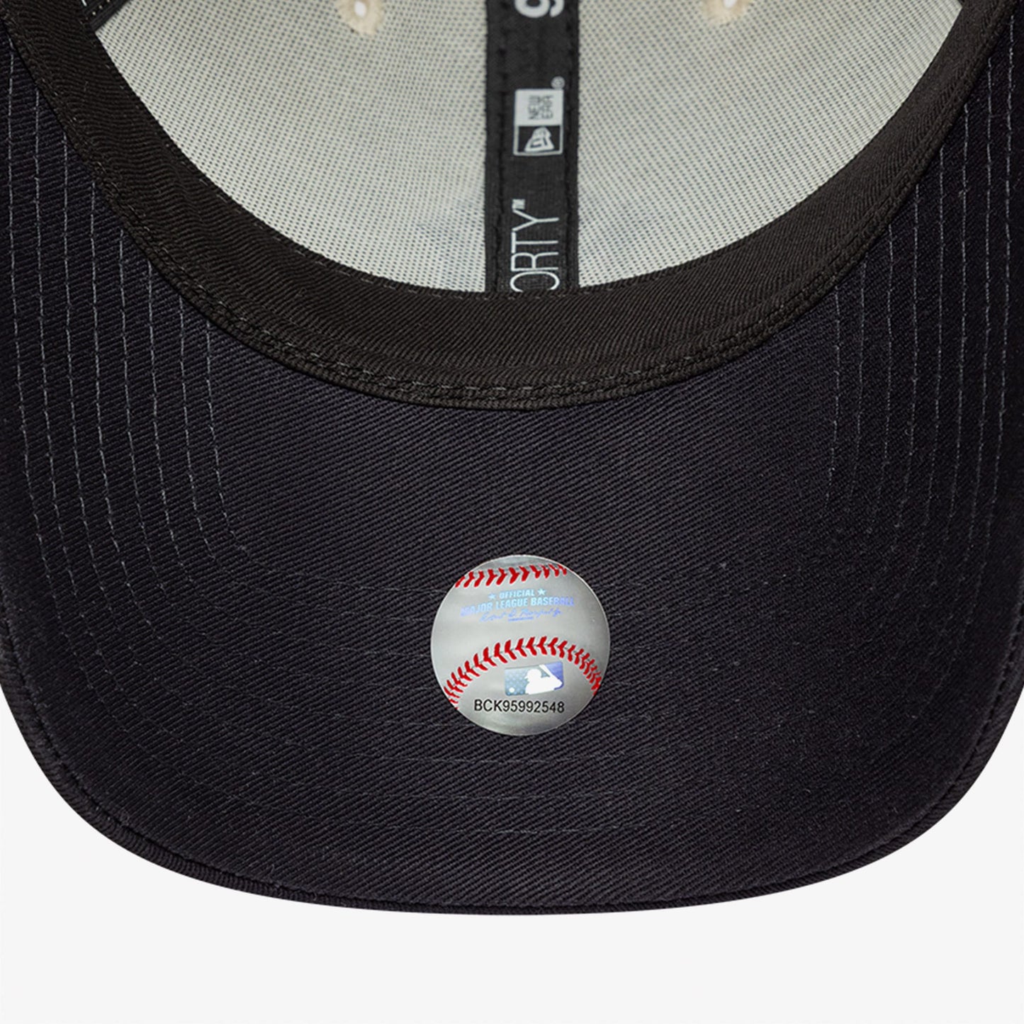 New Era Ws Patch 9forty Neyyanco Kadın Bej Şapka
