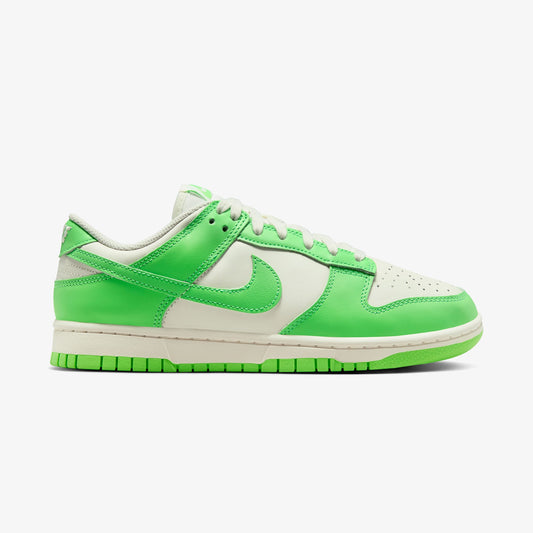 Nike Dunk Low Kadın Beyaz Sneaker