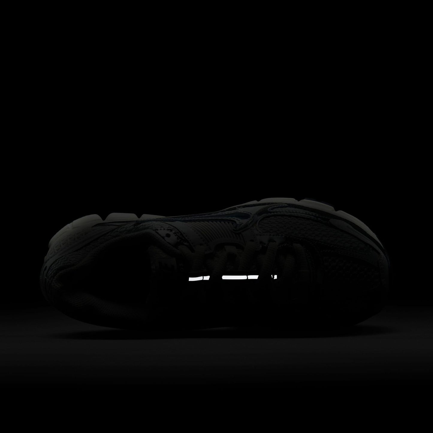 Nike Zoom Vomero 5 Kadın Gri Spor Ayakkabı
