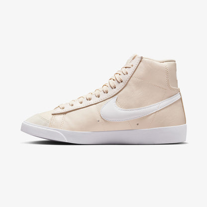 Nike Blazer Mid '77 Next Nature Kadın Beyaz Spor Ayakkabı