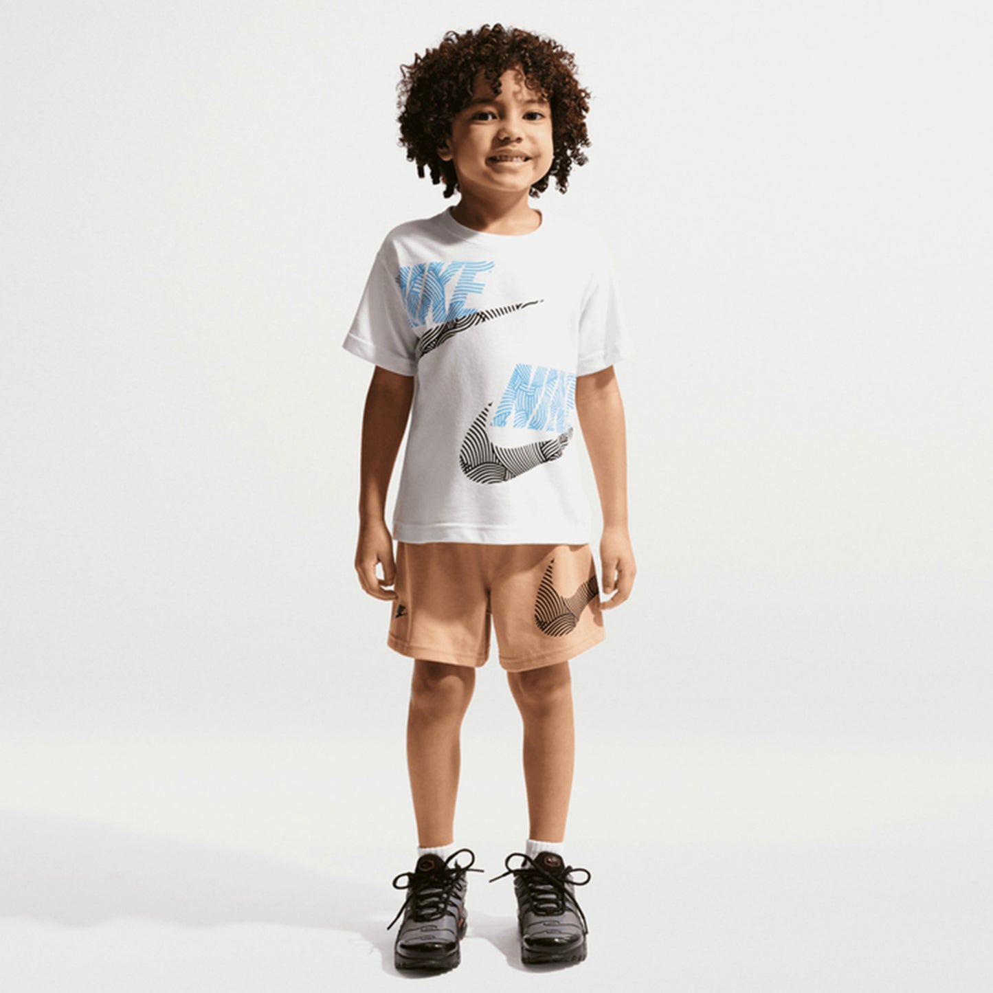 Nike Sportswear In The Zone Çocuk Beyaz Şort Takımı
