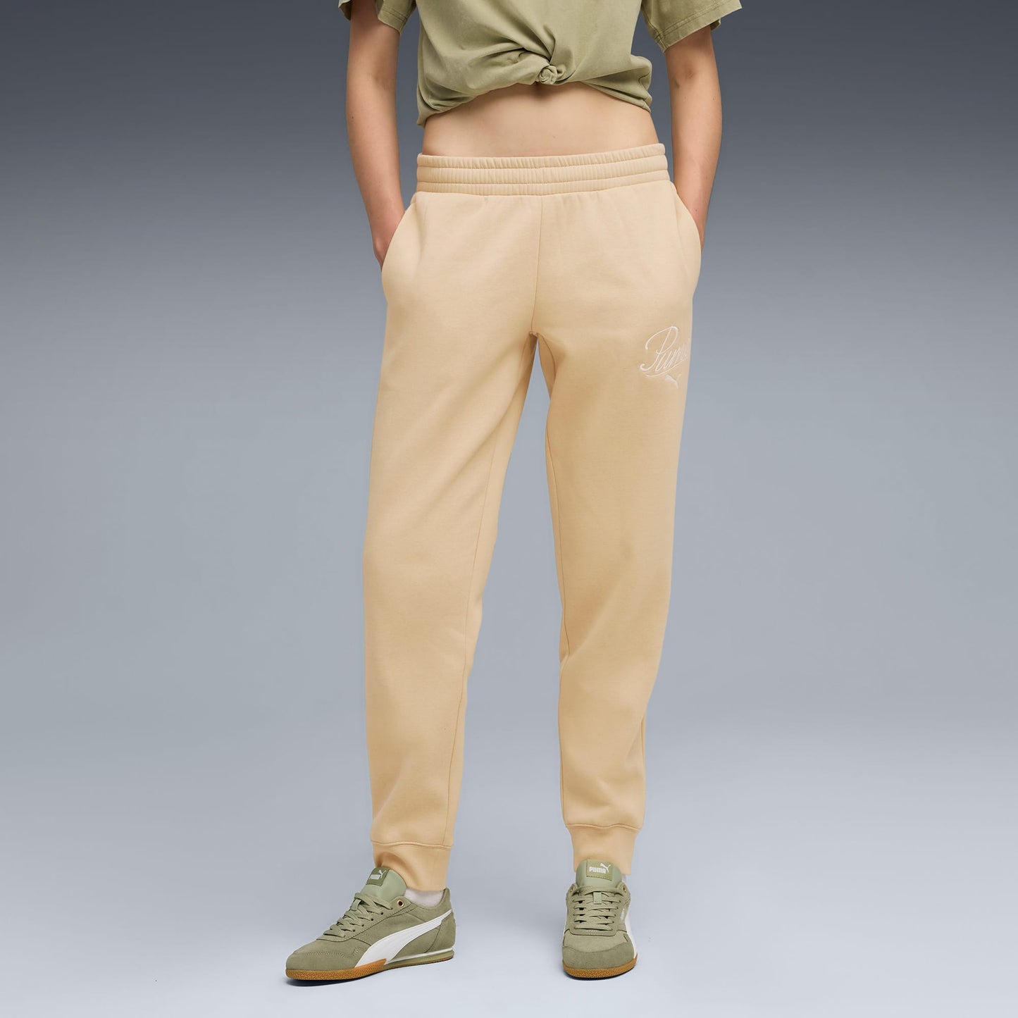 Puma Essentials Script Kadın Krem Eşofman Altı