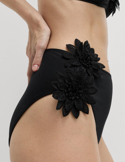 Çiçek Detaylı Bikini Altı