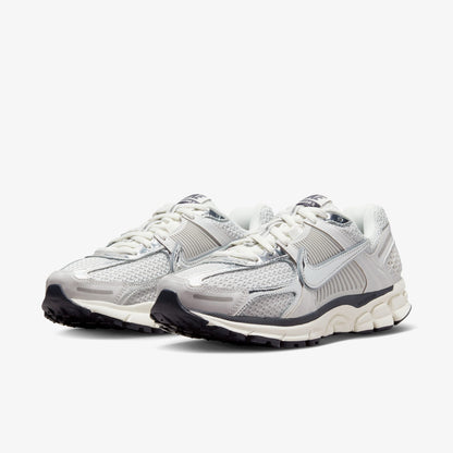 Nike Zoom Vomero 5 Kadın Gri Spor Ayakkabı