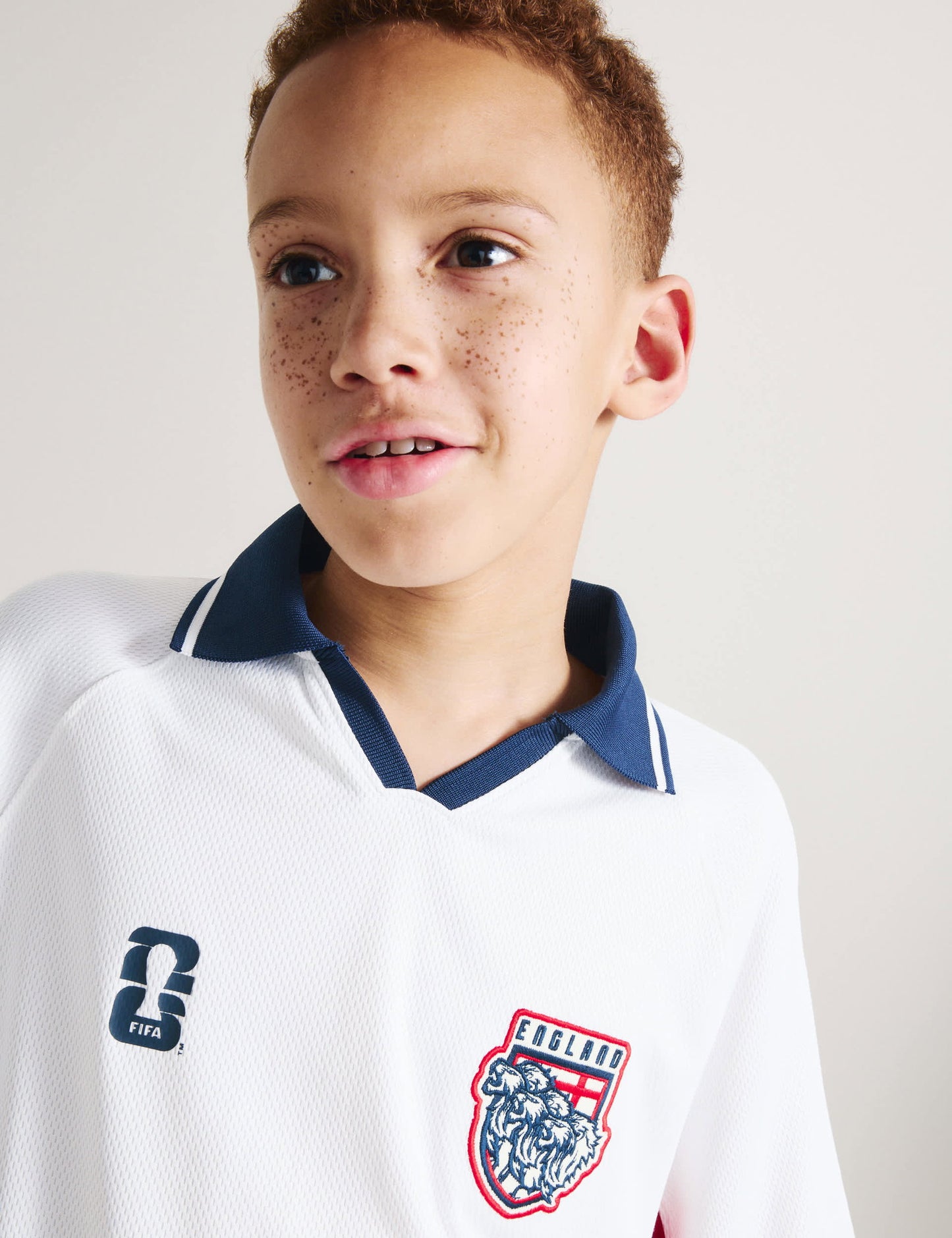 Saf Pamuklu Fifa England Futbol Tişörtü