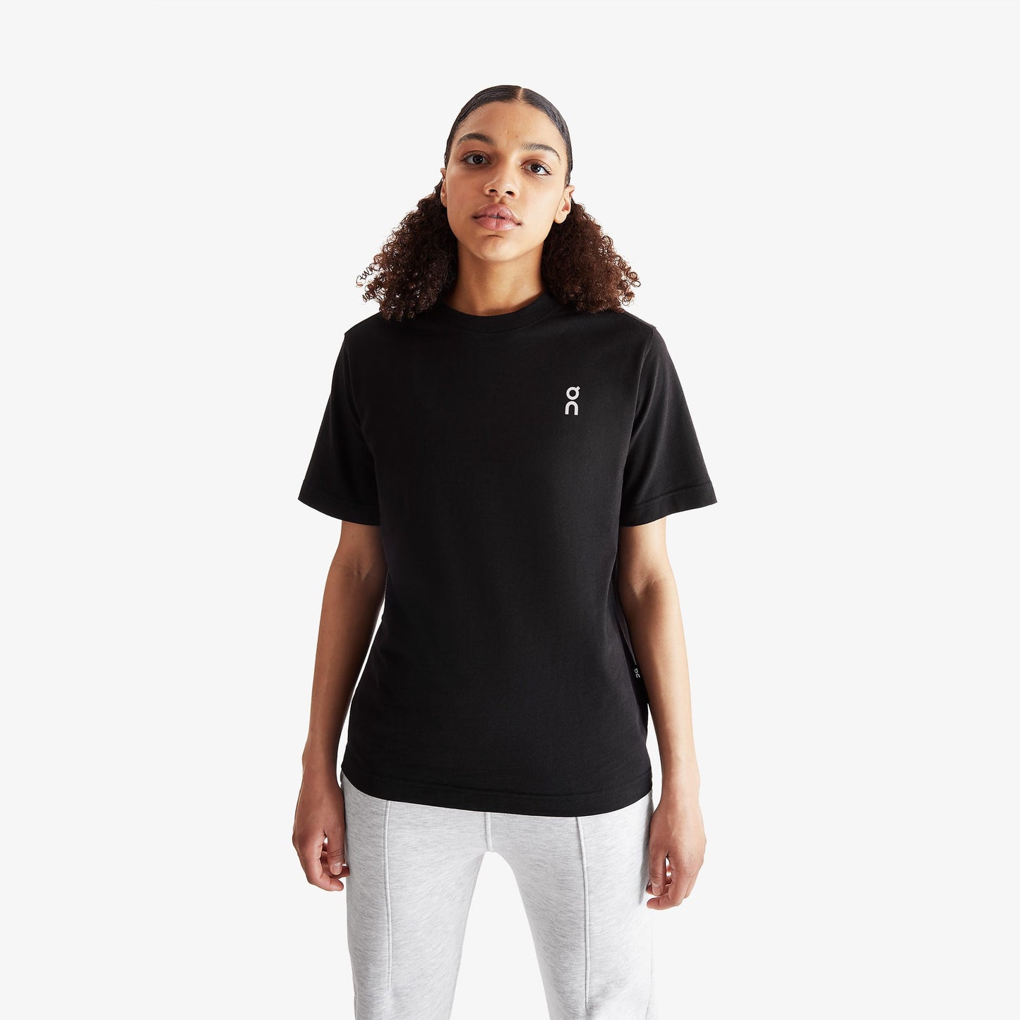 On Club Kadın Siyah T-shirt