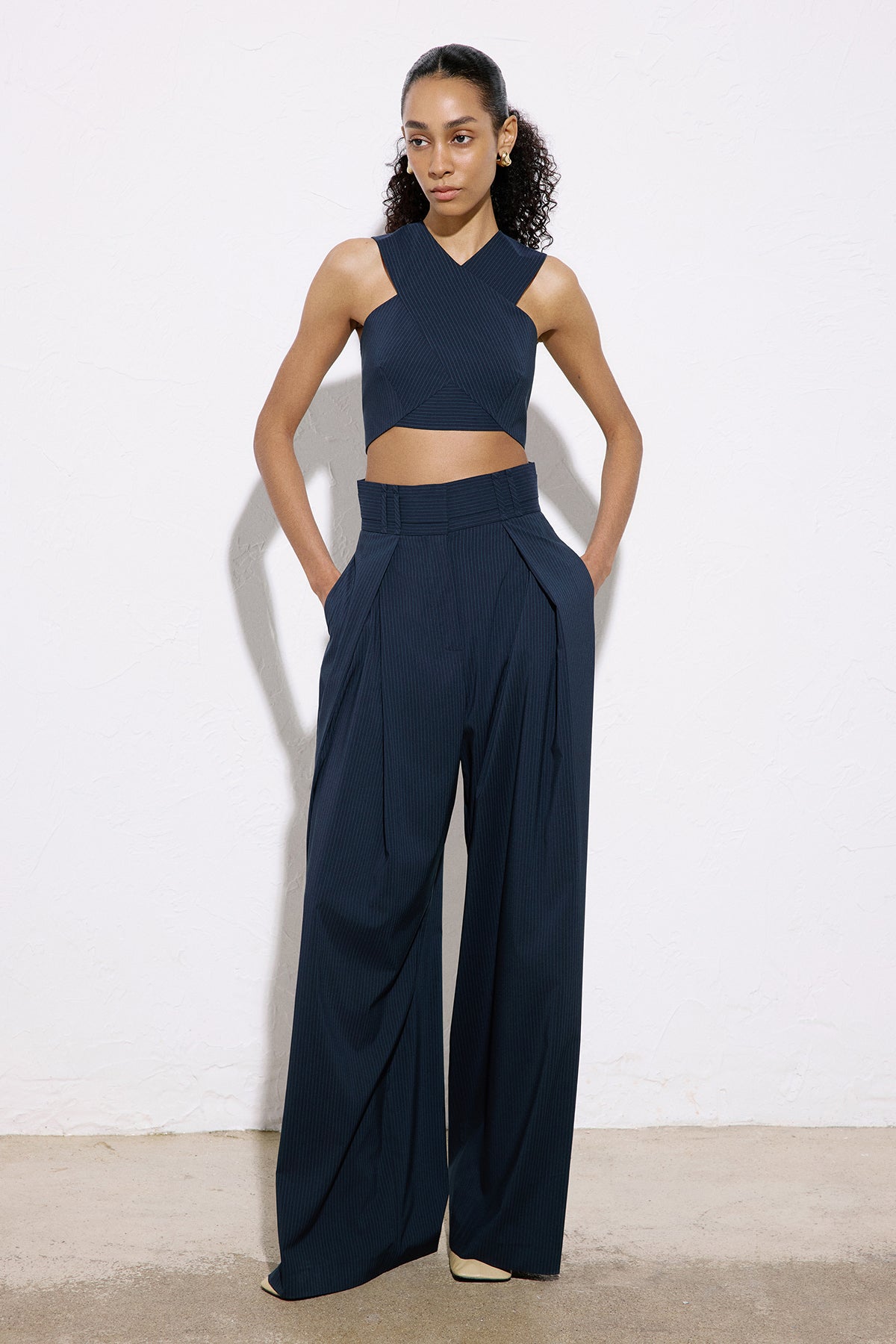 Asimetrik Detaylı Çizgili Crop Lacivert Büstiyer