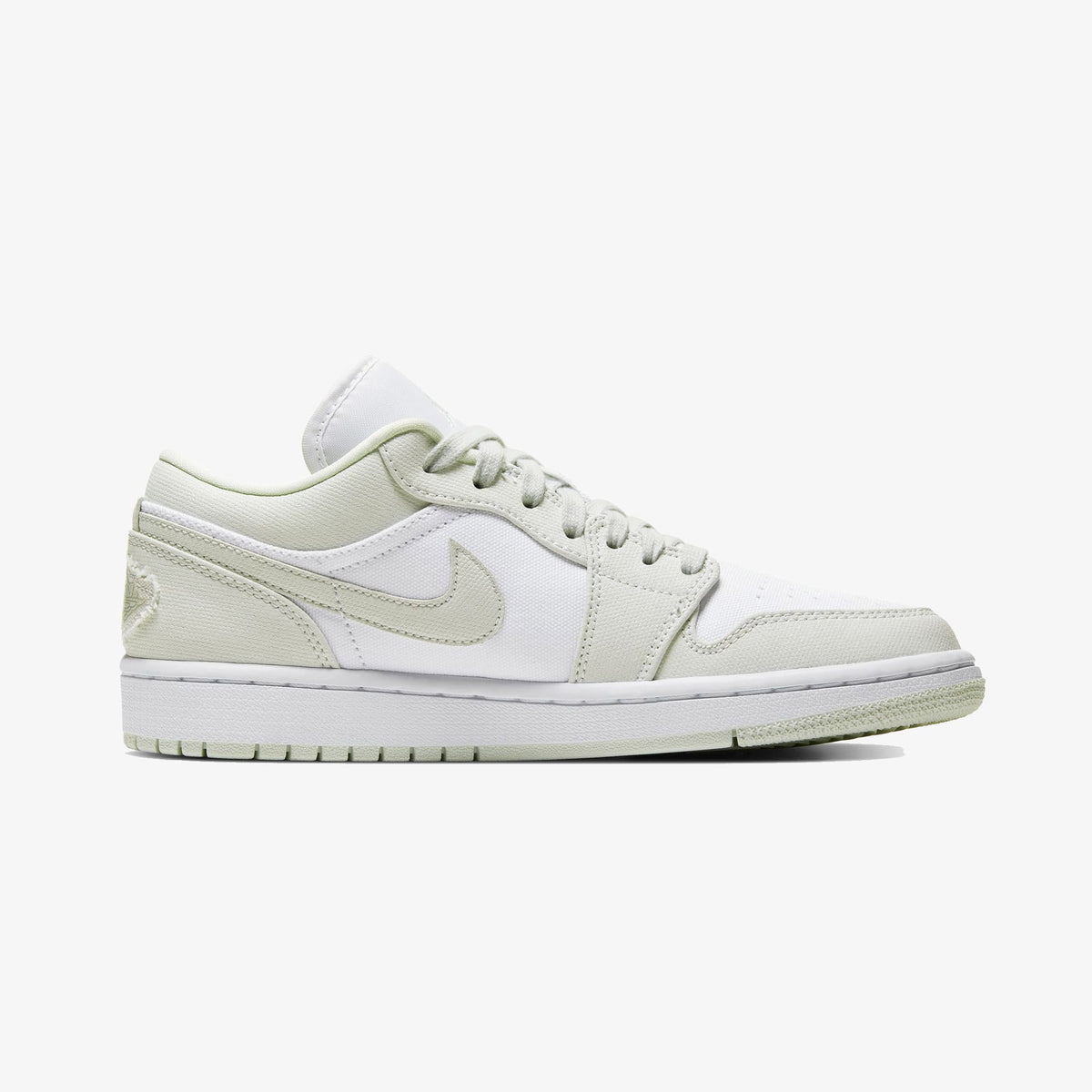 Jordan Air Jordan 1 Low Kadın Beyaz Spor Ayakkabı