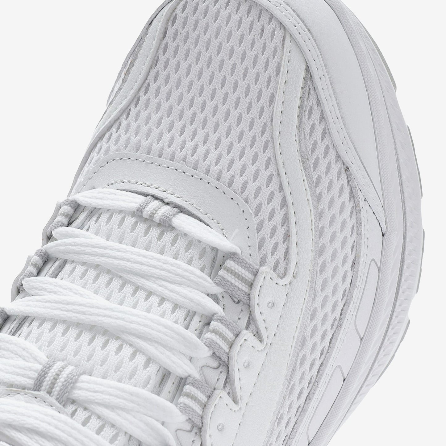 Skechers Go Run Consistent 2.0 Strava Kadın Beyaz Koşu Ayakkabısı