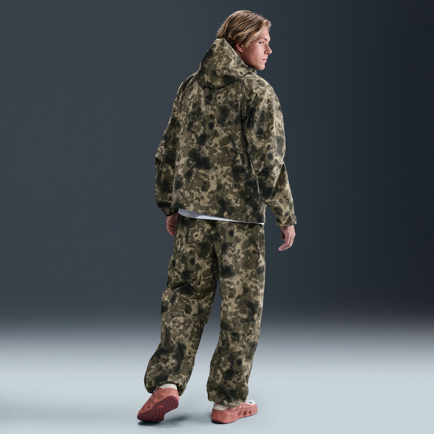 Nike Tech Fleece Erkek Kamuflaj Sweatshirt