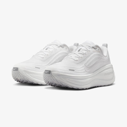 Nike Vomero Plus Kadın Beyaz Koşu Ayakkabısı