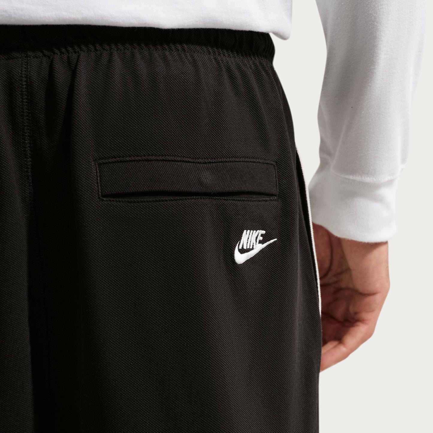 Nike Club Knit Flow Erkek Syah Şort