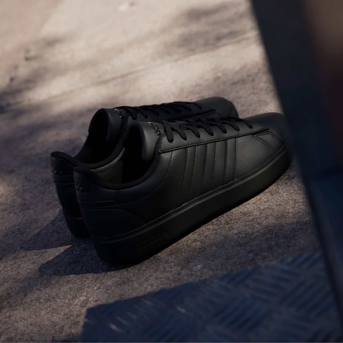Adidas Grand Court Cloudfoam Comfort Erkek Siyah Spor Ayakkabı