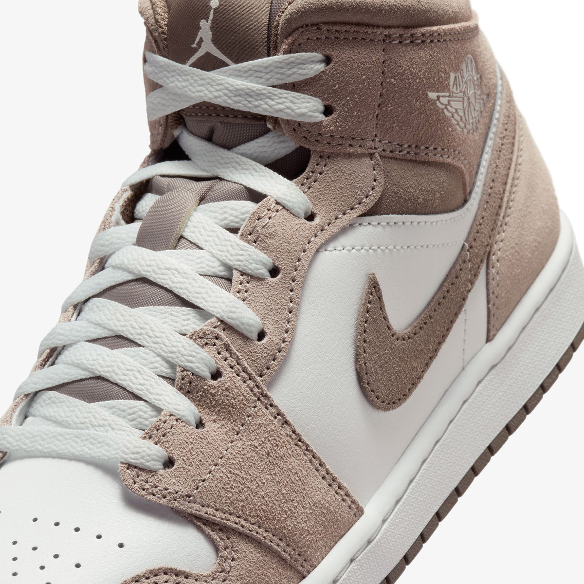 Jordan Air Jordan 1 Mid Erkek Kahverengi Spor Ayakkabı