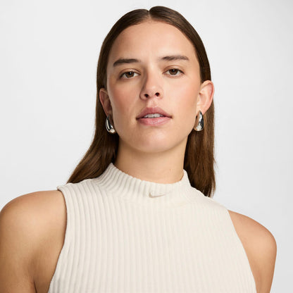 Nike Sportswear Chill Knit Kadın Beyaz T-shirt
