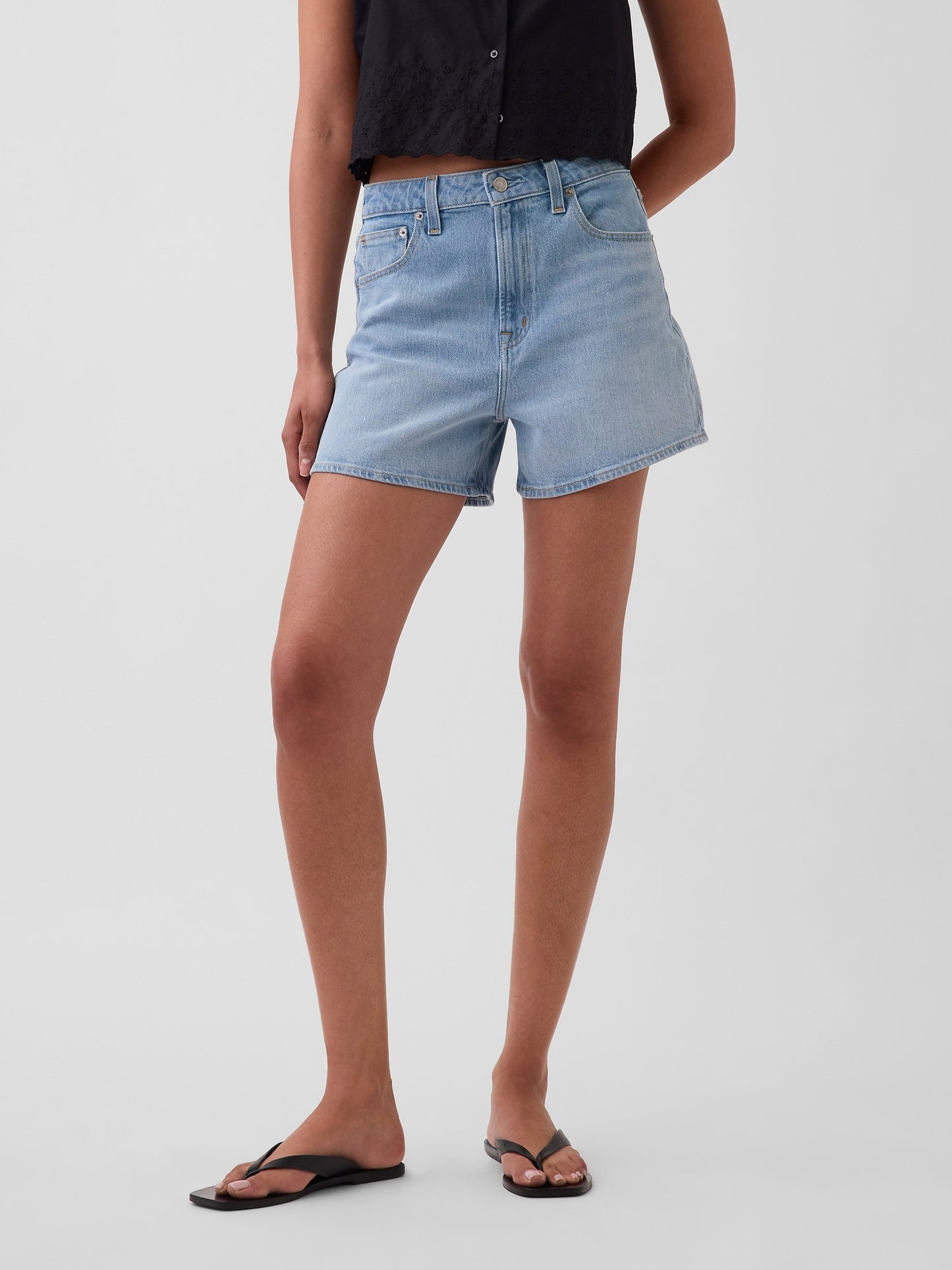 Açık Mavi 3.5 High Rise Relaxed Straight Denim Şort